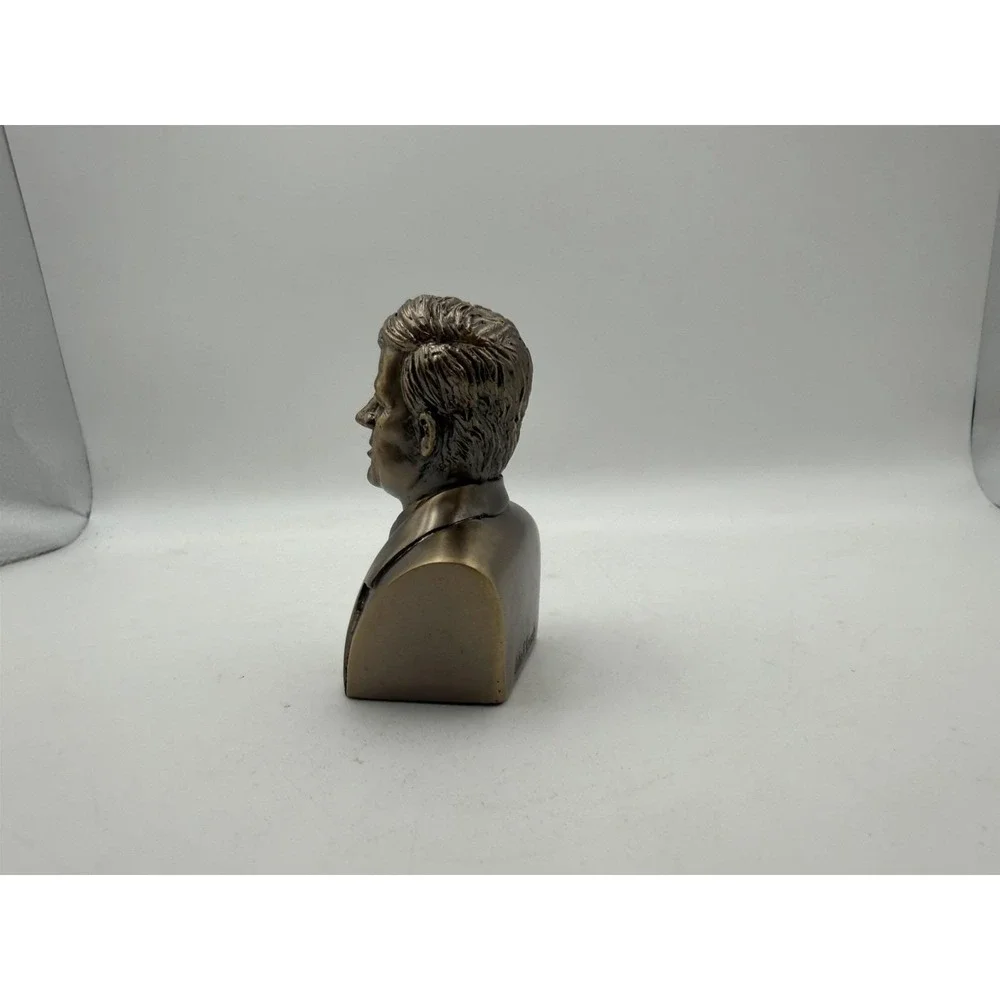 John‎ F. Kennedy JFK Presidential Bust Figurine Bronze Tone Desk Shelf Decor